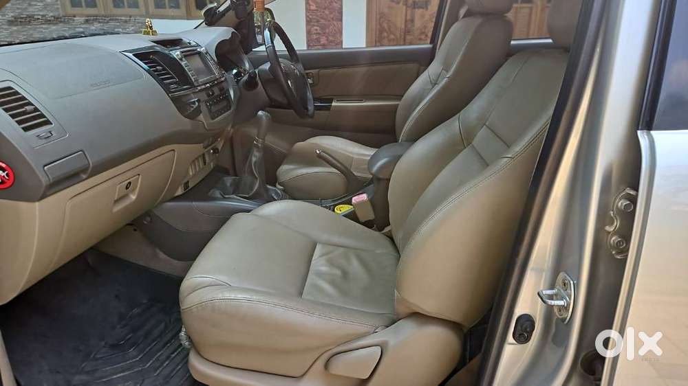 2013 Fortuner 4x2(diesel)  For Sale (80000km),  Show Room Service Only