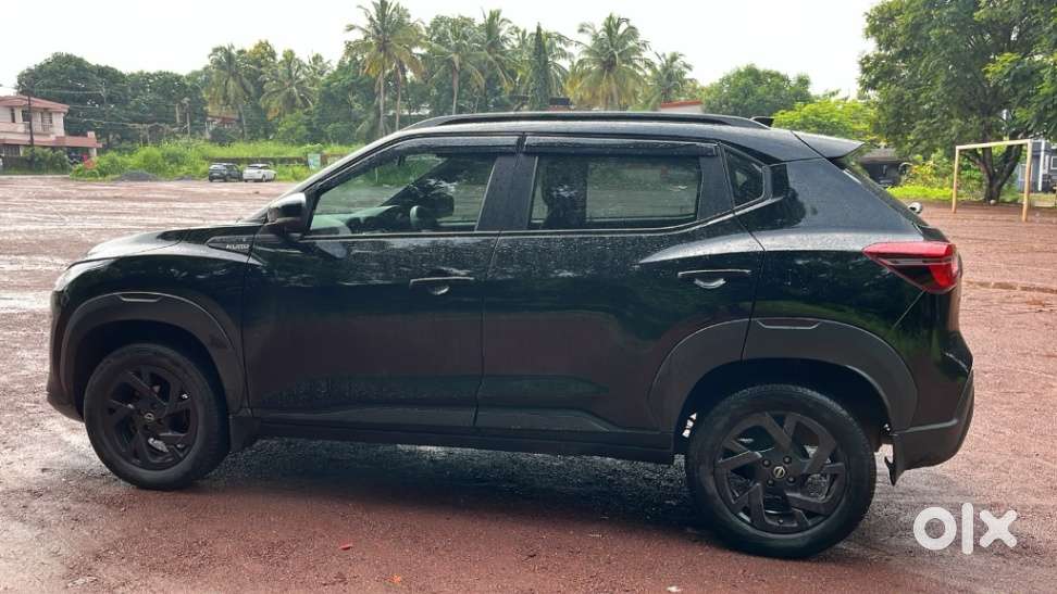 Nissan Magnite Kuro Edition 1.0 Petrol Mt, 2023, Petrol