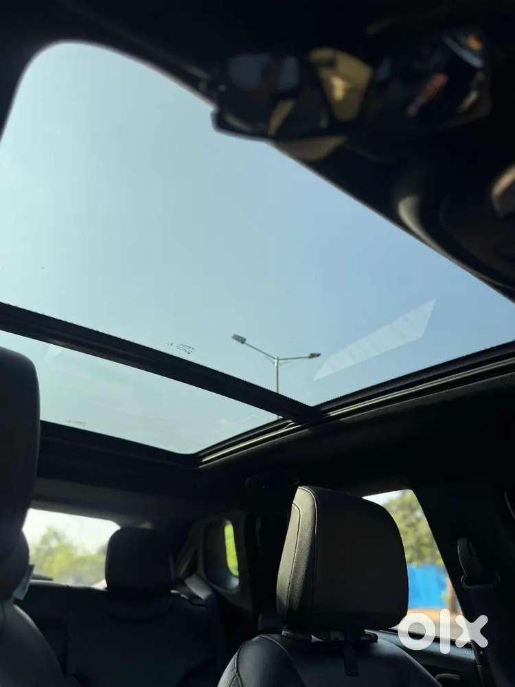 Model: Jeep Compass Model 02
Year: 2022 4x4 Automatic