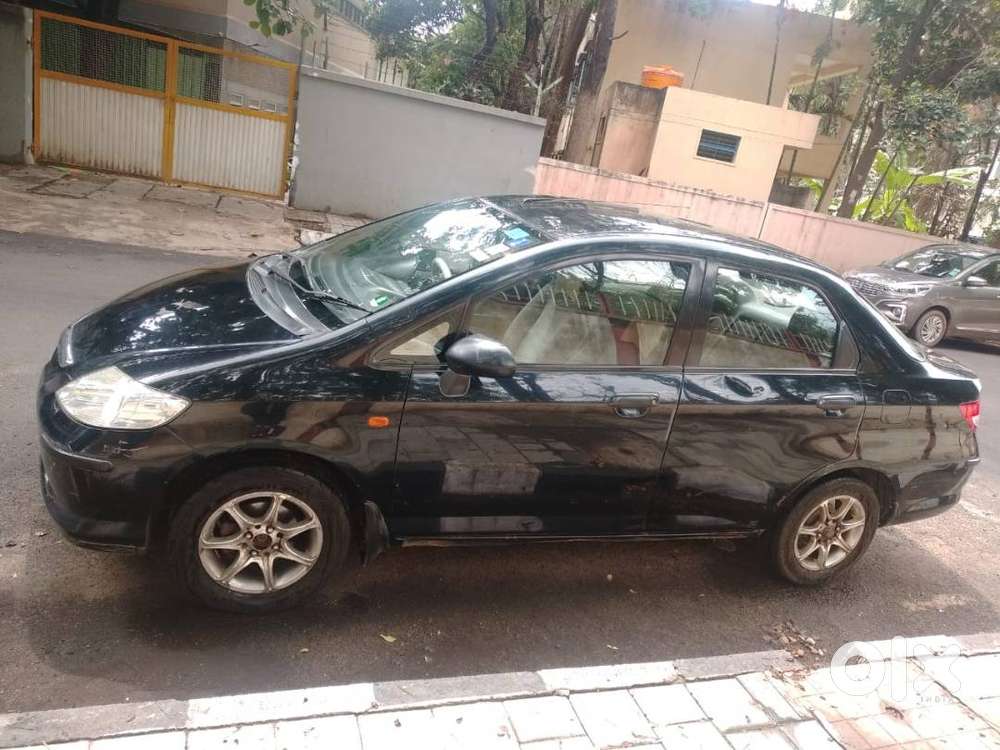 Honda City 2004 Petrol Well Maintained