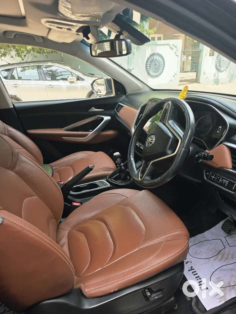 Mg Hector Plus 2022 Diesel 84000 Km Driven