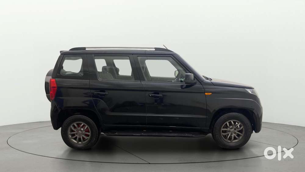 Mahindra Tuv 300 T10 Amt, 2018, Diesel