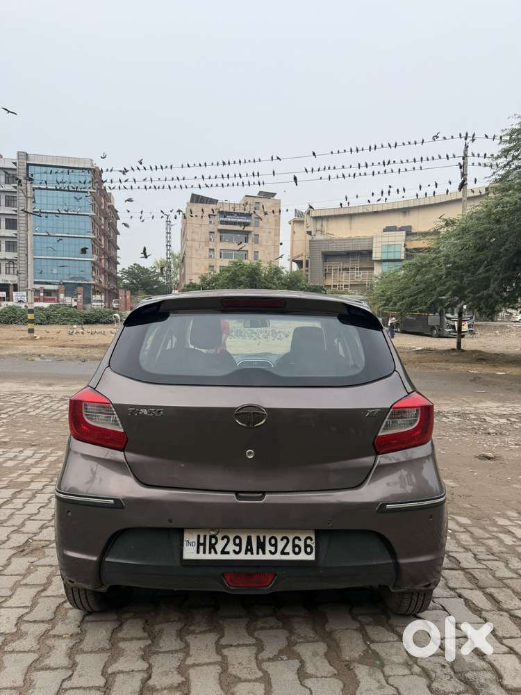 Tata Tiago 1.2 Revotron Xt (o), 2017, Petrol