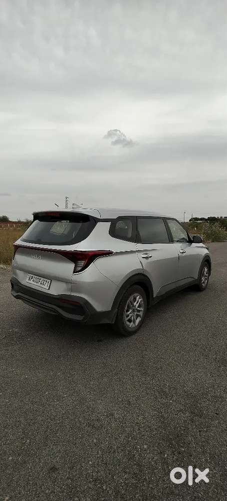 Kia Carens Premium 2024