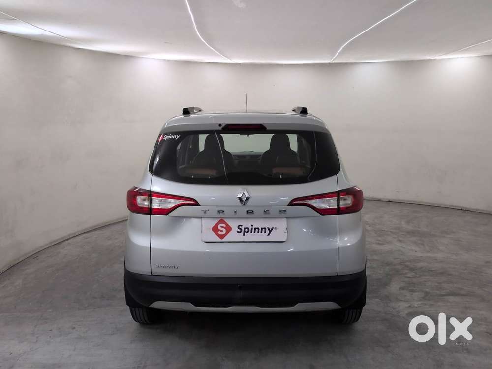 Renault Triber Rxt, 2022, Petrol