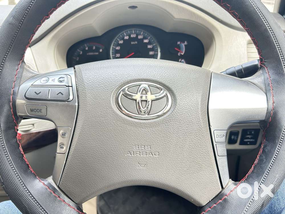 Toyota Innova 2.5 V 8 Str, 2014, Diesel
