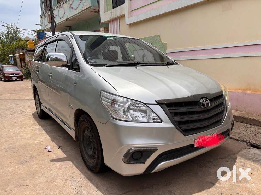 Toyota Innova Diesel 2011