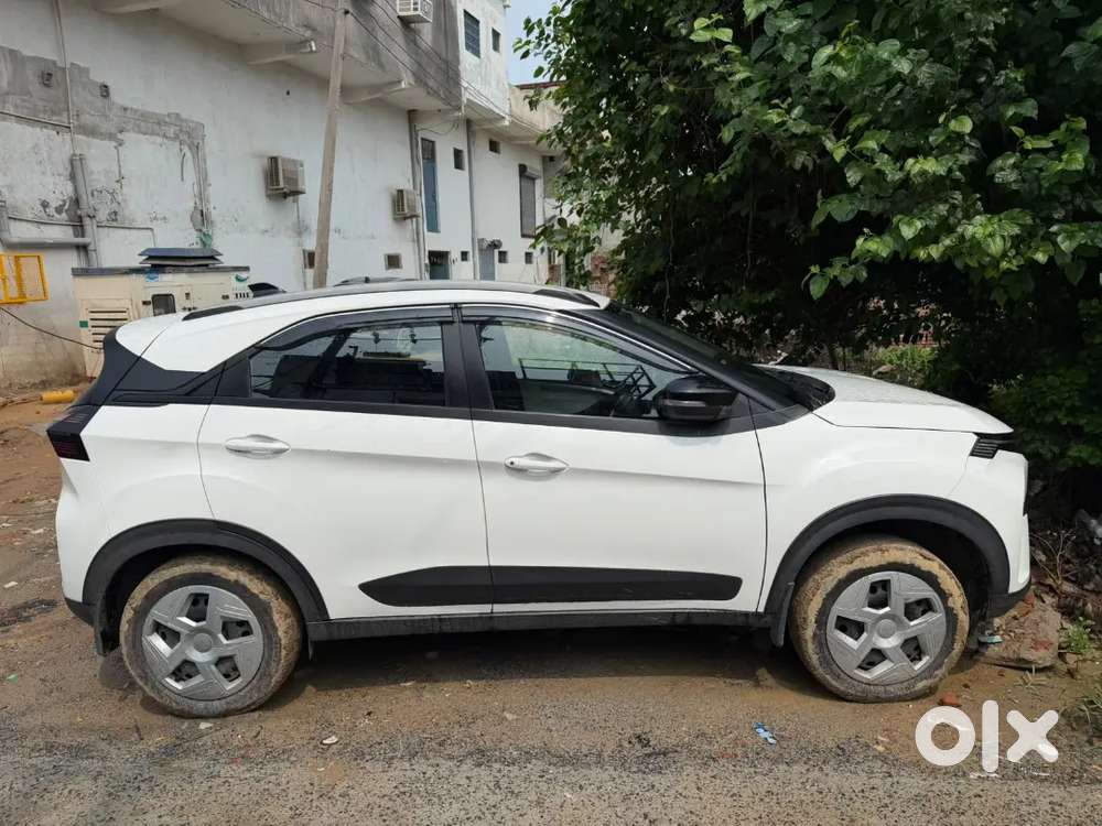 Tata Nexon Pure Plus Cng 2025