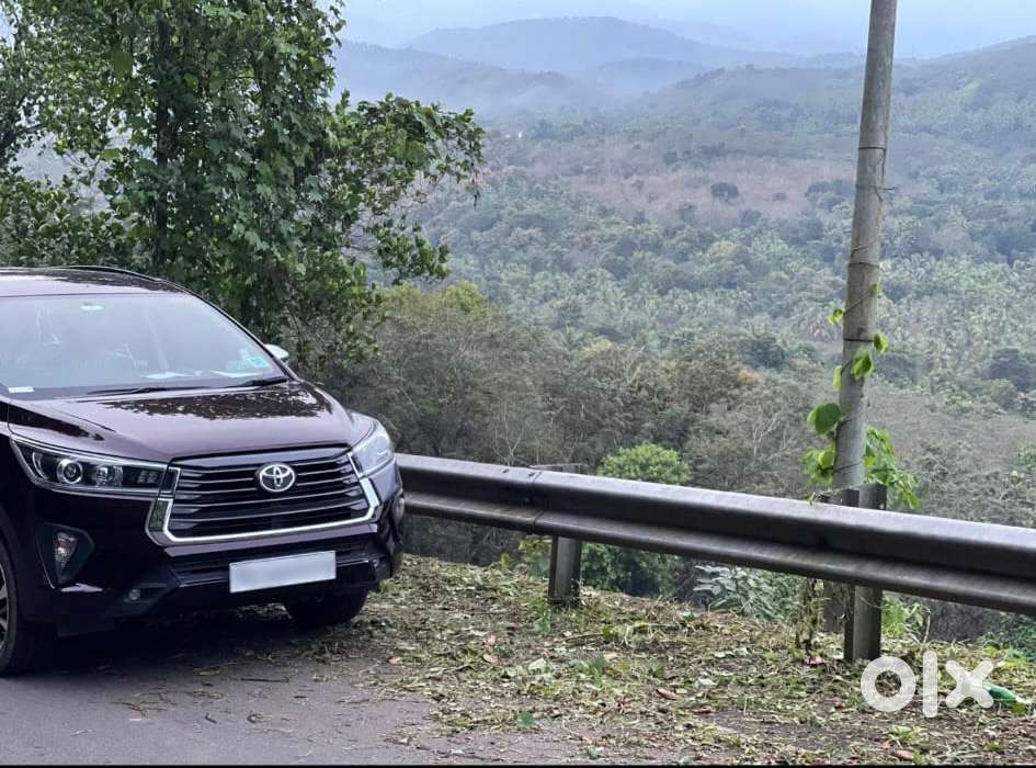 Toyota Innova Crysta Diesel 2021