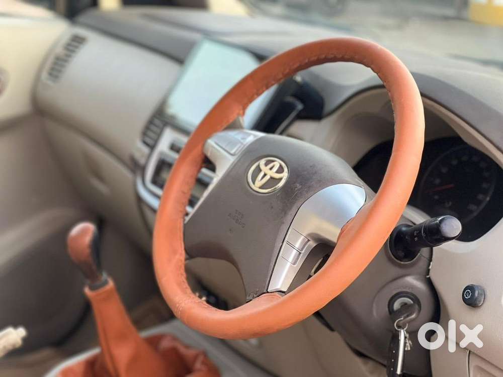 Toyota Innova 2012 Diesel 81000 Km Driven