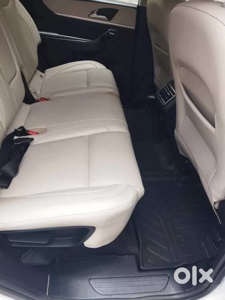 Mahindra Xuv700, 2022, Diesel