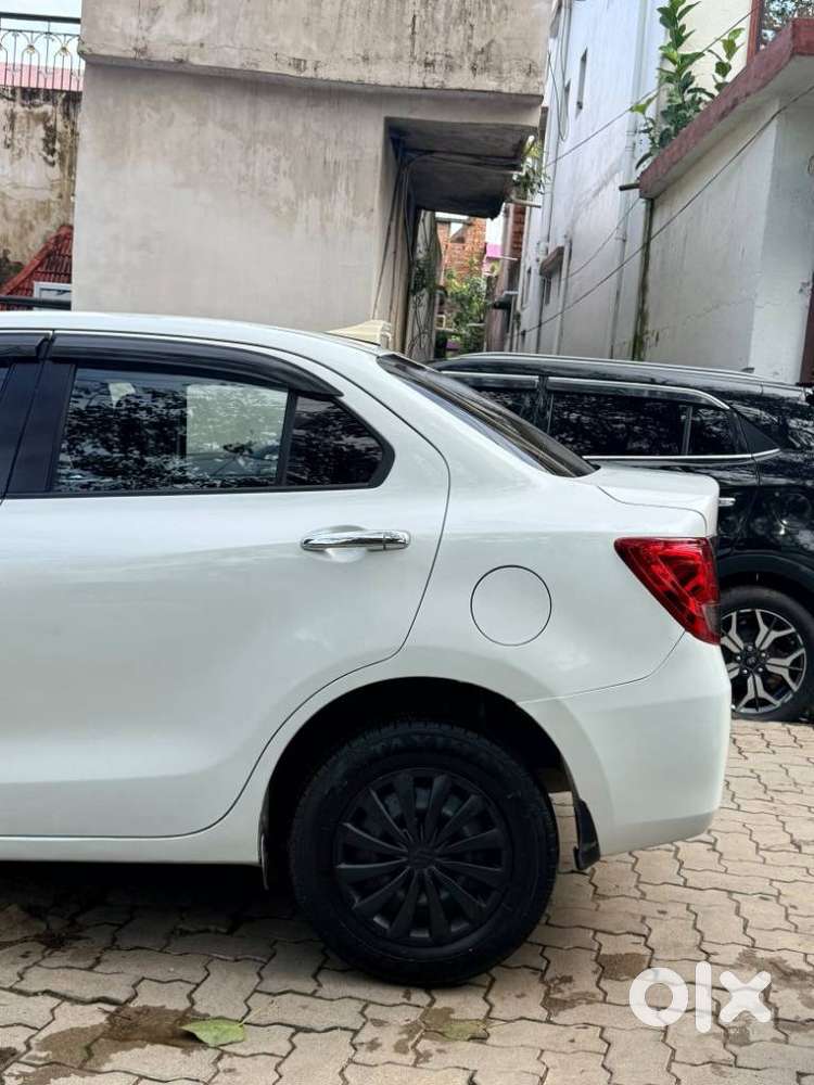 Maruti Suzuki Swift Dzire 1.3 Vxi, 2021, Petrol