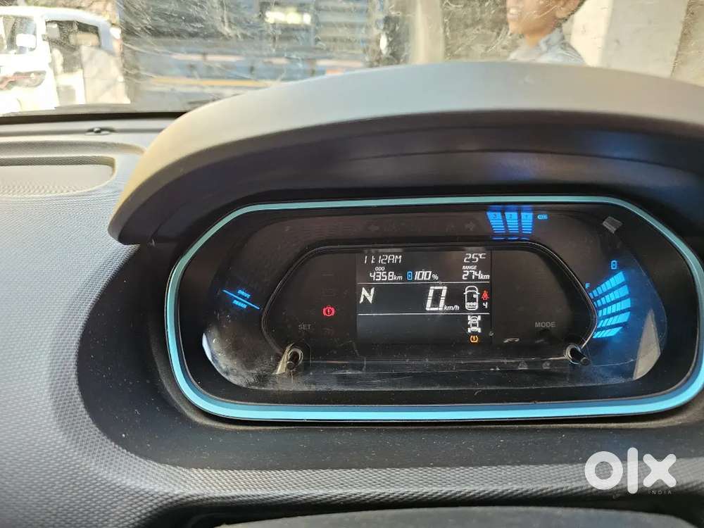 Tata Tiago Ev 2025 Electric 4500 Km Driven.  9 Lakh Me Dena Hai.