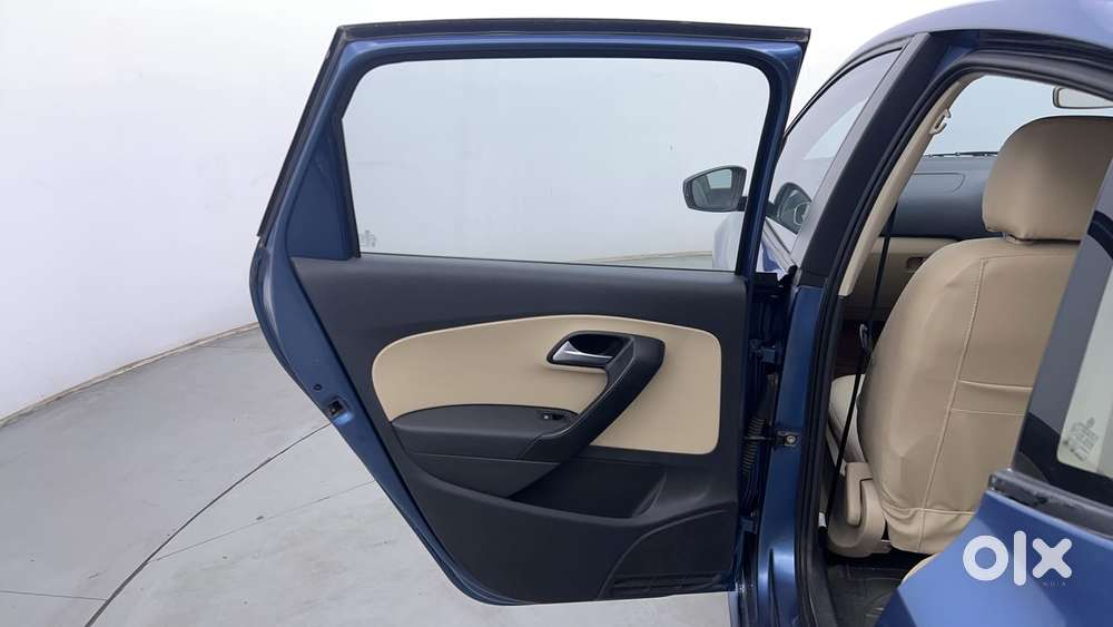 Volkswagen Ameo 1.2 Mpi Highline 16 Alloy, 2016, Petrol