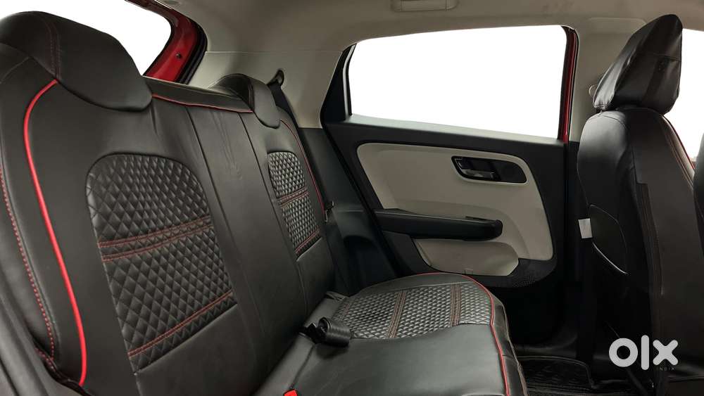 Tata Altroz 1.2 Xt, 2022, Petrol