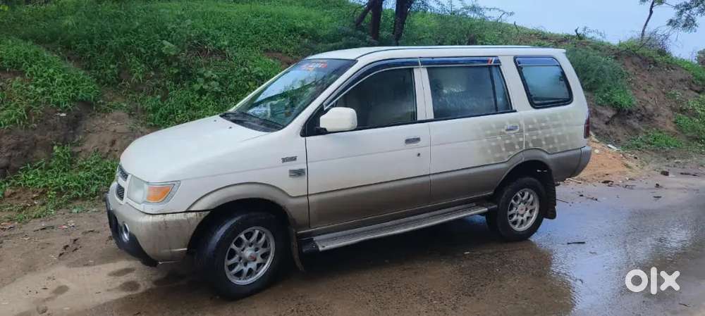 Chevrolet Tavera Neo 2017