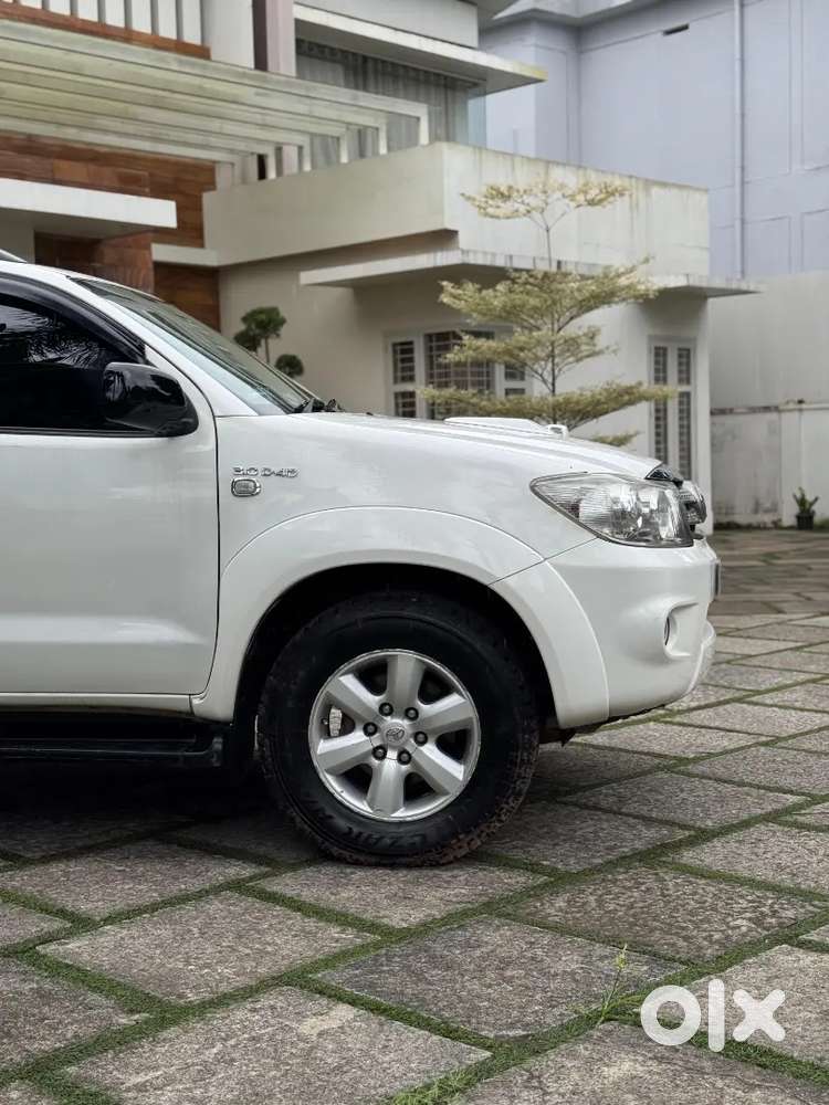 Toyota Fortuner 2011 Diesel 4×4