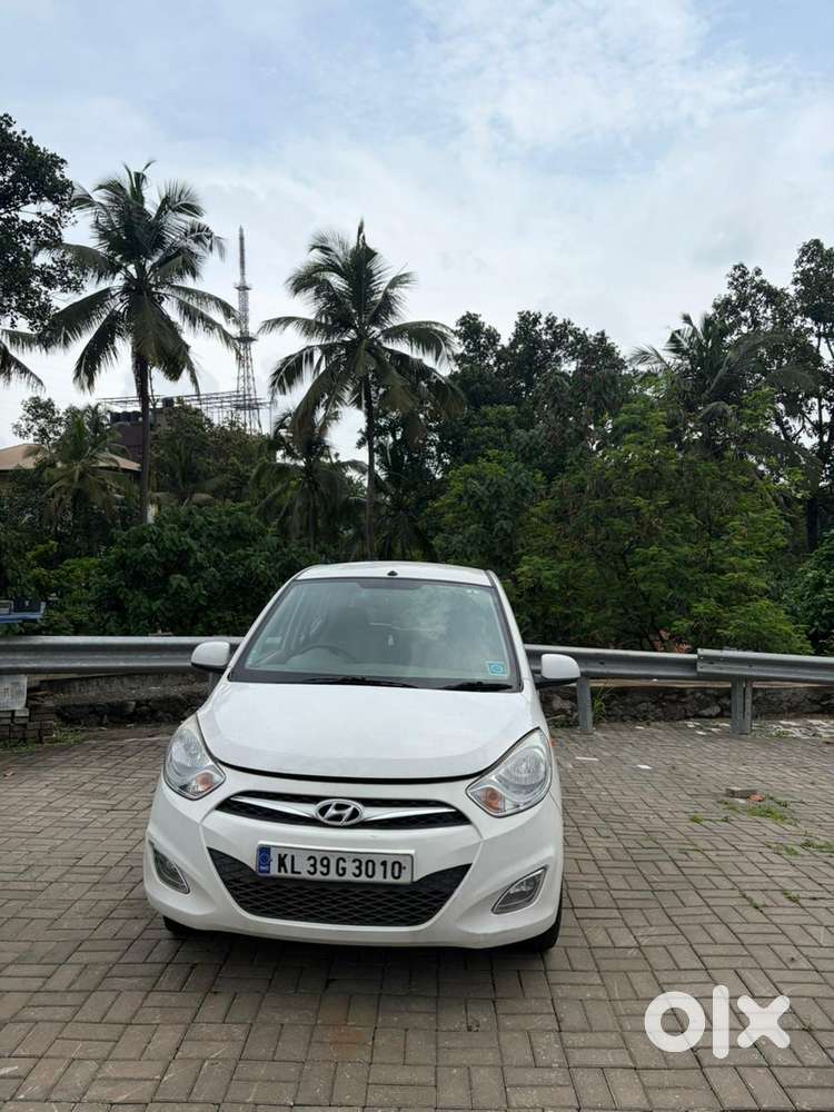 Hyundai I10 Sportz, 2014, Petrol