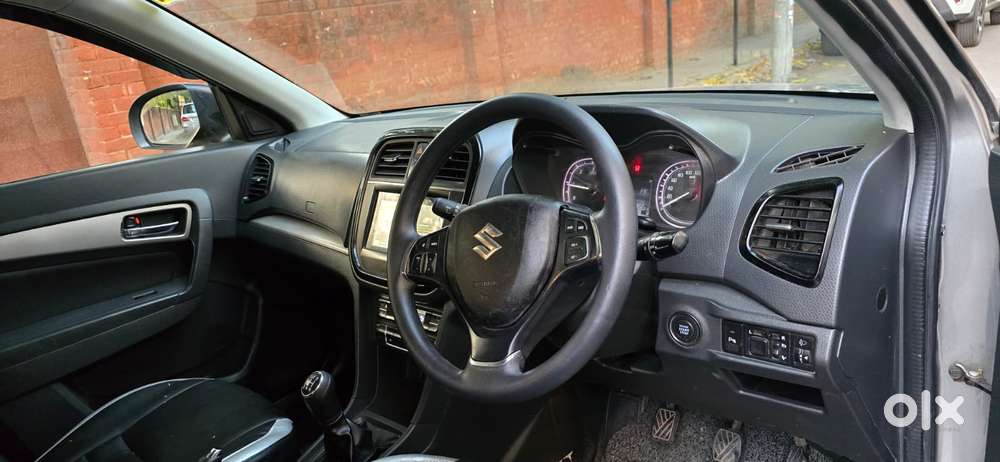 Maruti Suzuki Brezza Zdi+ Dual Tone, 2017, Diesel