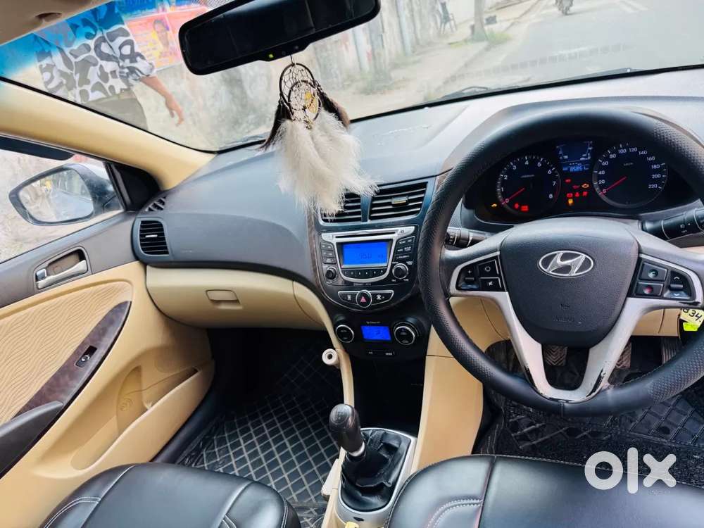 Hyundai Verna Fluidic 1.6 Vtvt Sx, 2014, Petrol