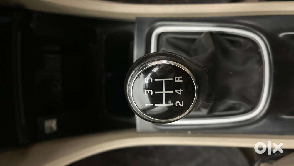 Maruti Suzuki Ciaz 1.5 Alpha Shvs Petrol, 2018, Petrol