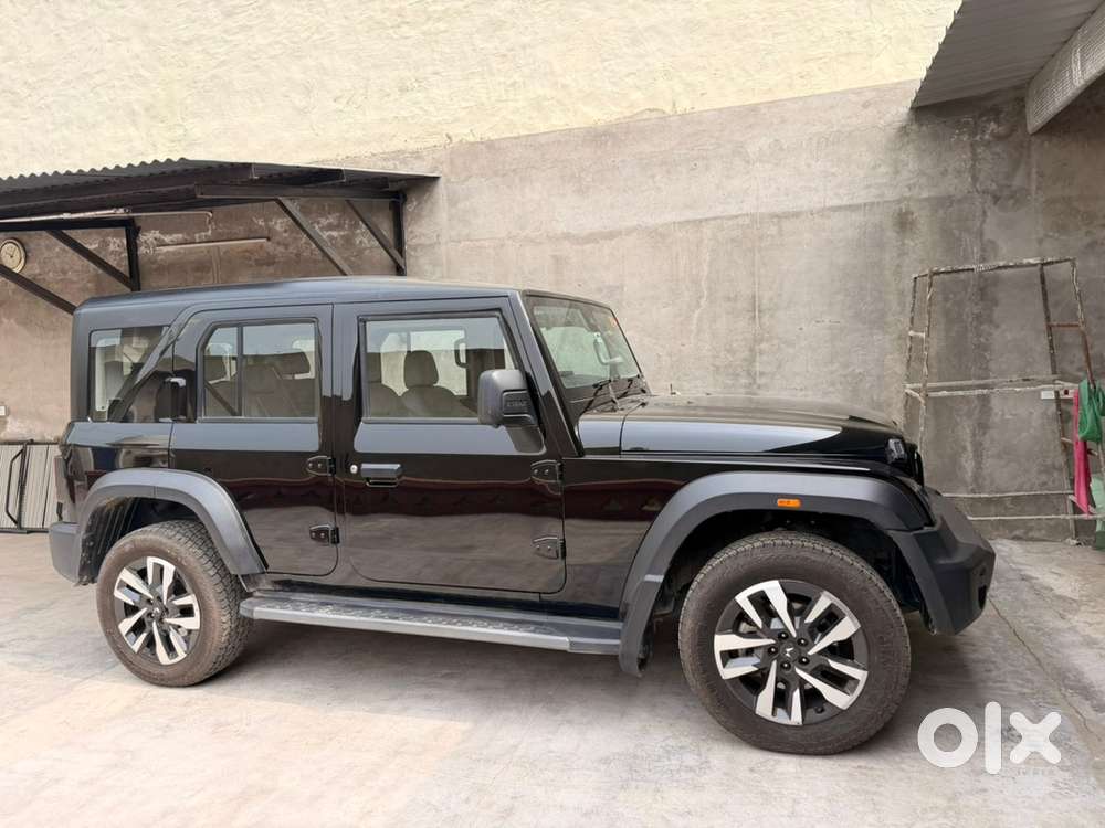 Mahindra Thar Roxx Diesel 2025