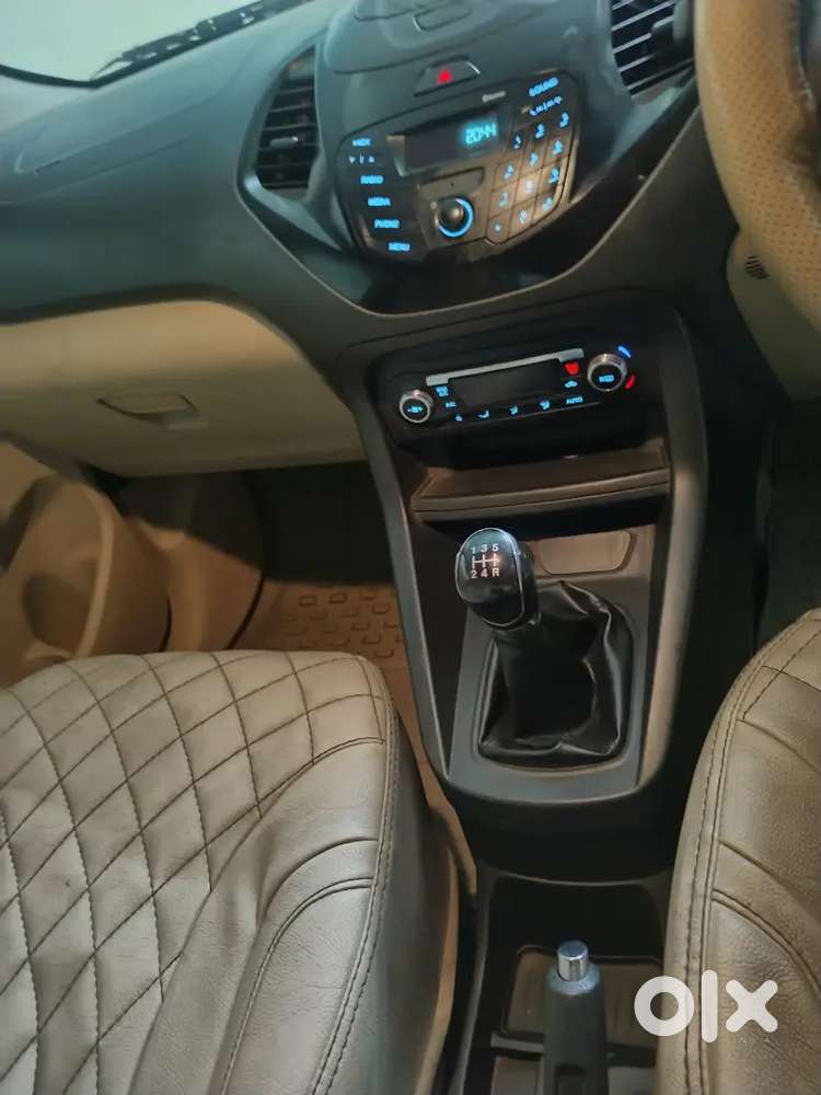 Ford Aspire Titanium Blu 2017