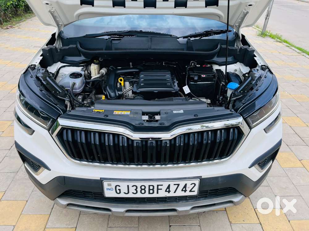 Skoda Kushaq 1.0 Tsi Style At (6 Airbags), 2023, Petrol