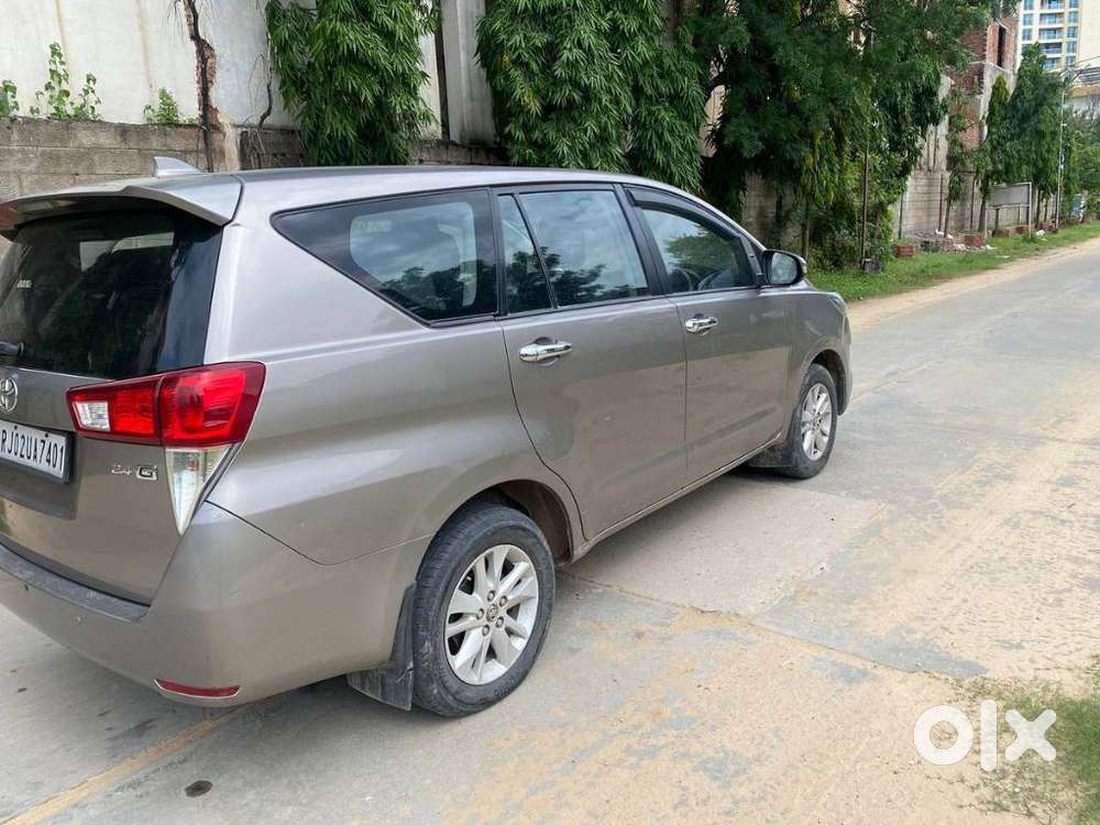 Toyota Innova Crysta 2.4 G Mt, 2017, Diesel