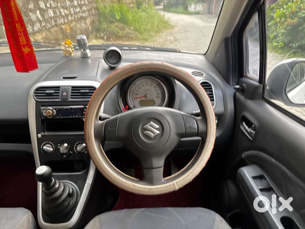 Maruti Suzuki Ritz Vxi, 2010, Petrol