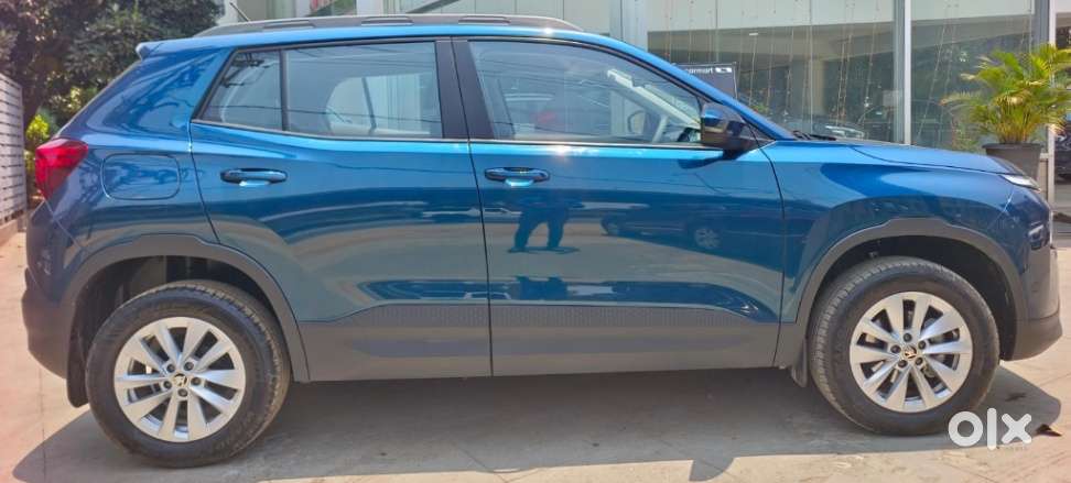 Skoda Kylaq Signature At, 2025, Petrol