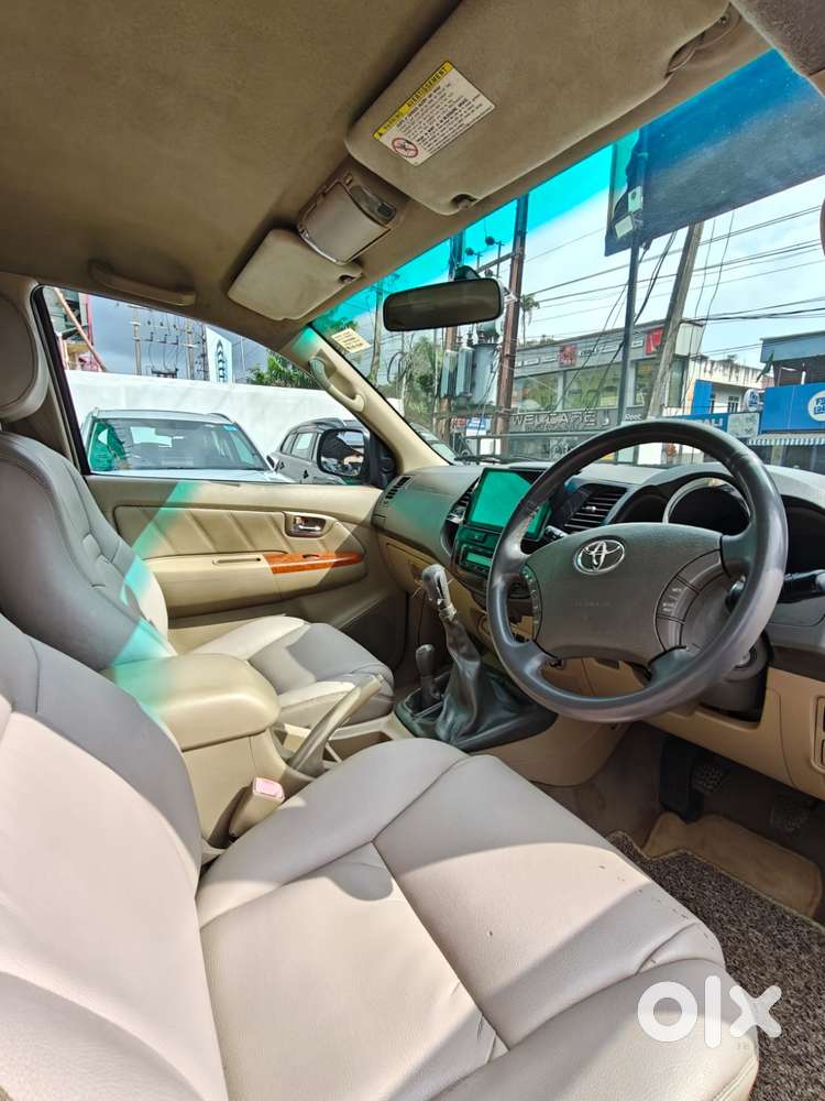 Toyota Fortuner 3.0 4x4 Manual, 2011, Diesel