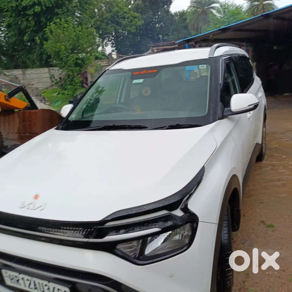 Kia Carens 2024 Petrol 25000 Km Driven