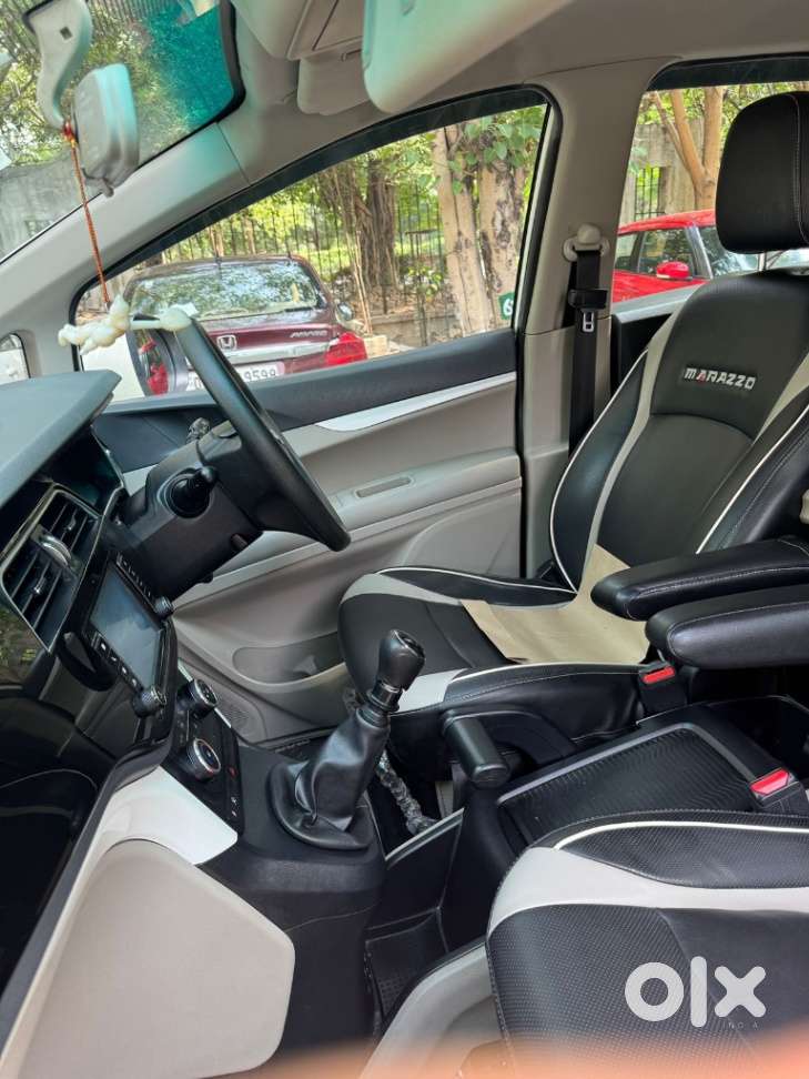 Mahindra Marazzo M6, 2018, Diesel
