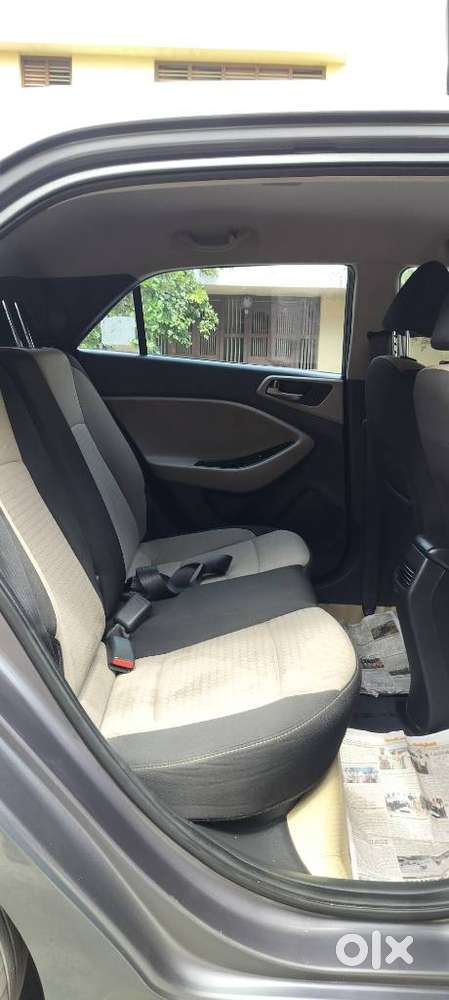 Hyundai I20 Petrol Asta, 2016, Lpg