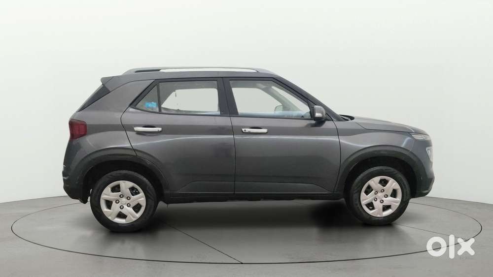 Hyundai Venue 1.2 S Plus, 2021, Petrol