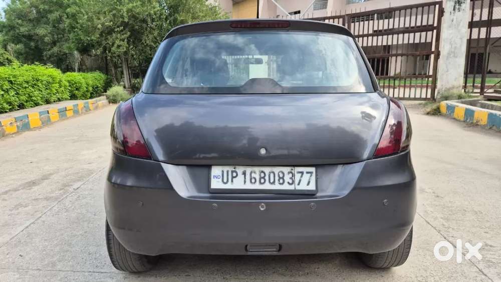 Maruti Suzuki Swift Lxi Optional-o, 2017, Petrol