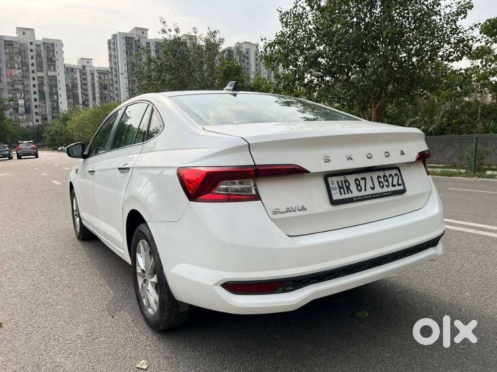 Skoda Slavia 1.0 Ambition Tsi At, 2022, Petrol