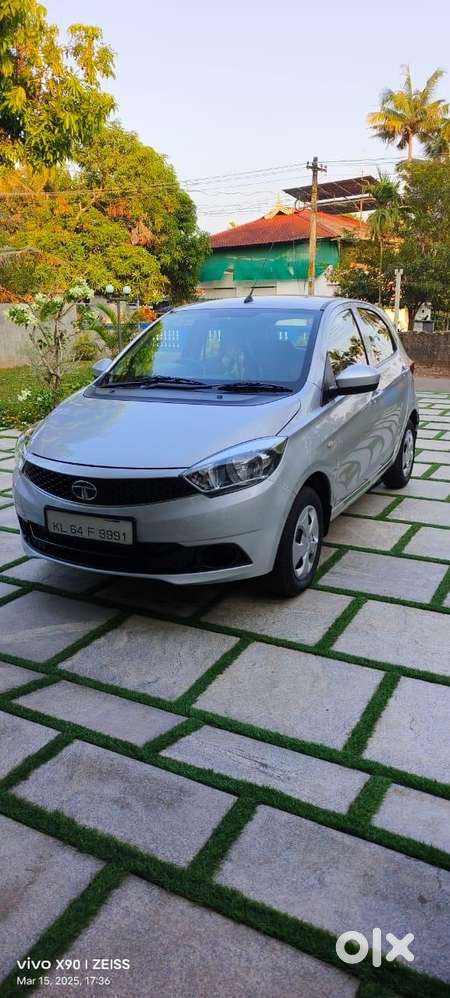 Tata Tiago 1.2 Revotron Xta, 2018, Petrol
