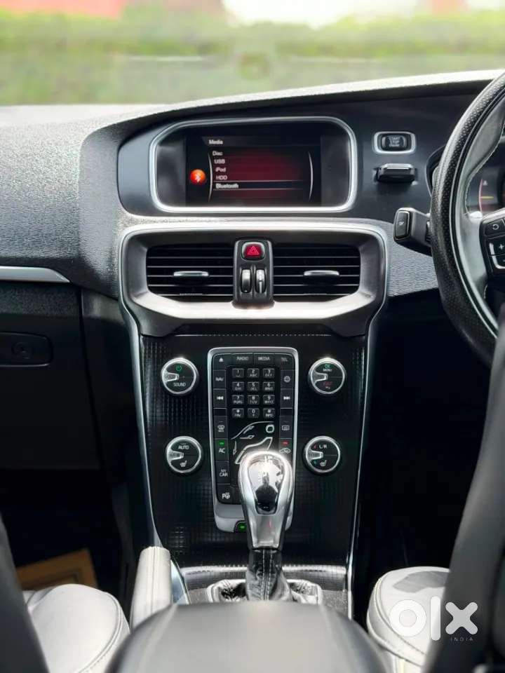 Volvo V40 D3 R Design, 2017, Diesel