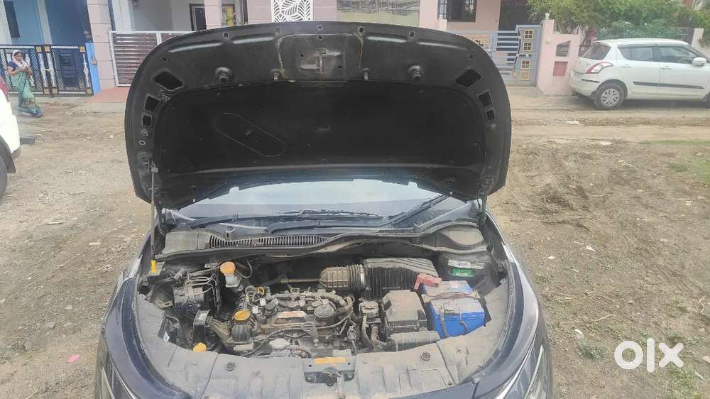 Tata Altroz Petrol 2021