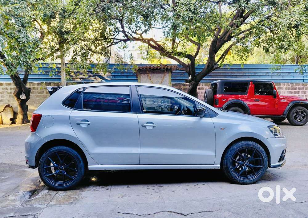 Volkswagen Polo 2009-2013 Ipl Ii 1.6 Petrol Highline, 2011, Petrol