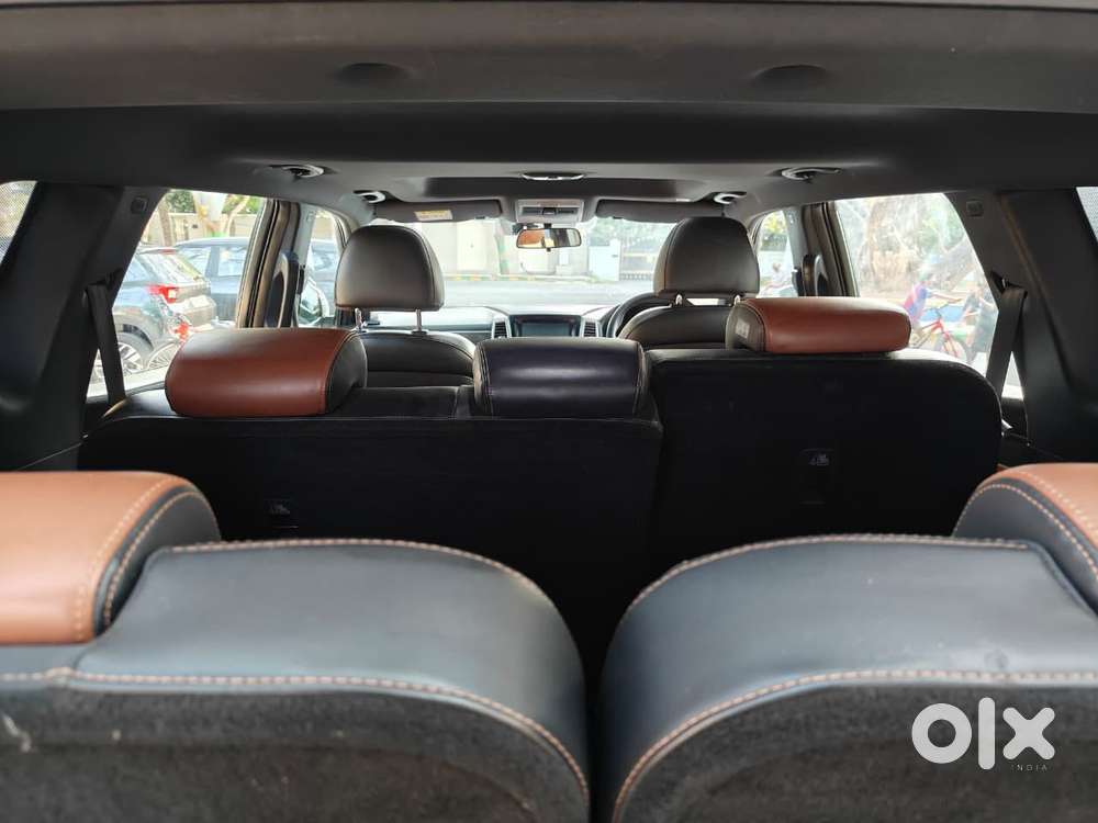 Mahindra Alturas G4 4wd At, 2019, Diesel