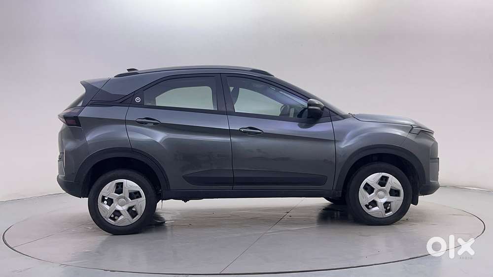 Tata Nexon Pure (s) 1.2 Petrol 6amt, 2026, Petrol