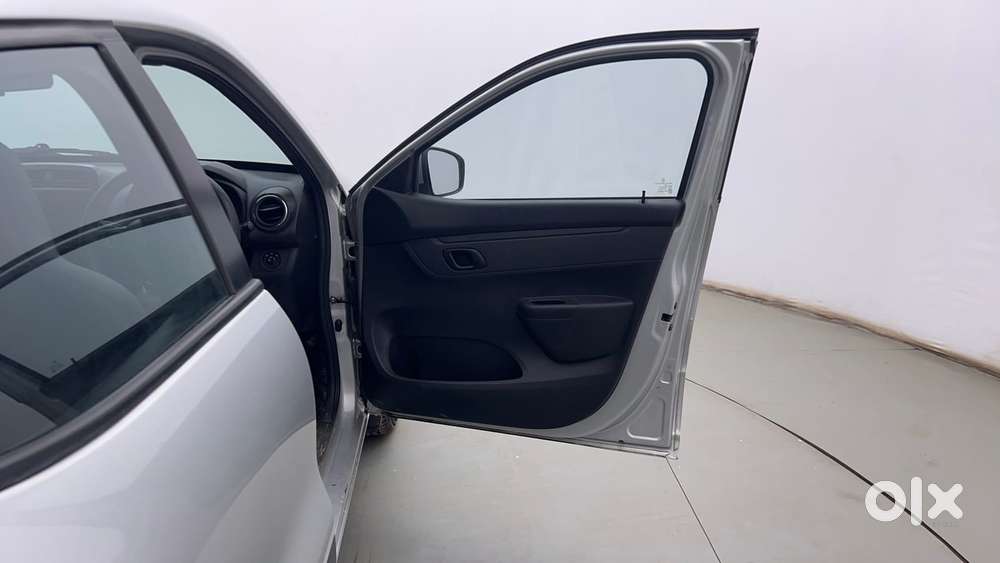 Renault Kwid 1.0 Rxt Amt, 2024, Petrol