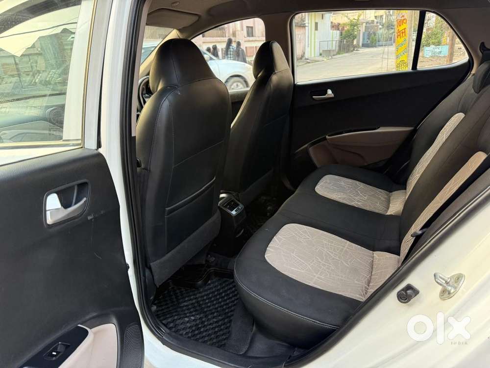 Hyundai Grand I10 2016 Petrol Sportz Manufacture 2015 Nov