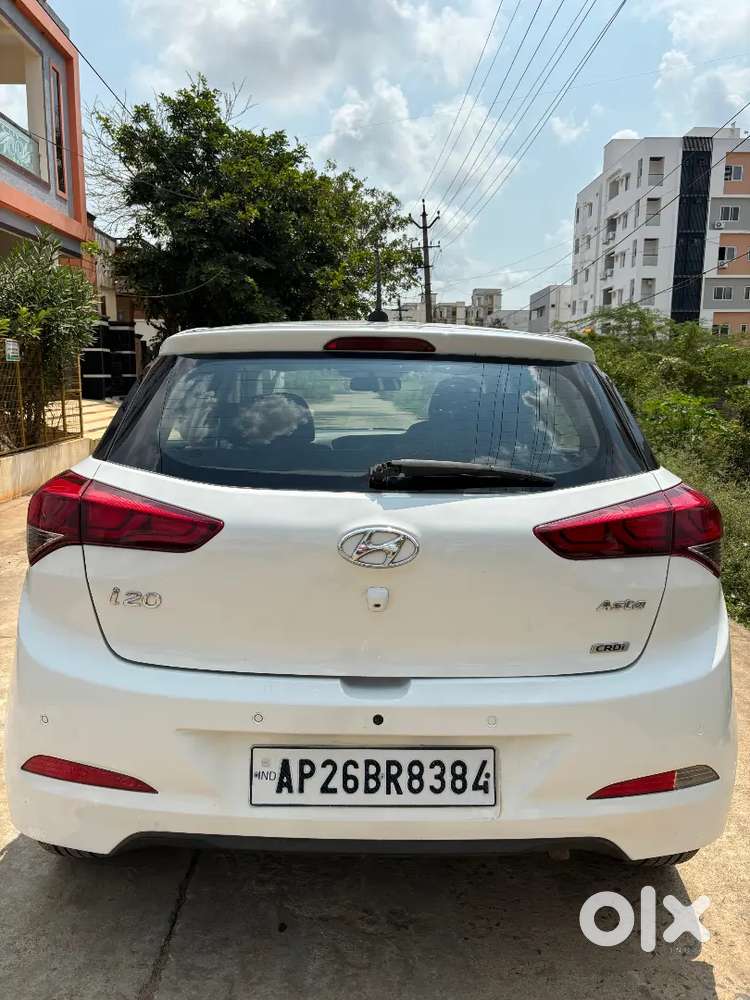 Hyundai I20 Asta 2017 6 Airbags