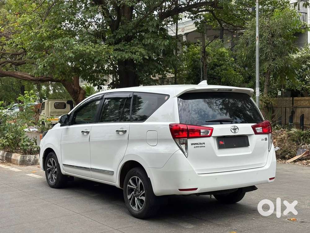 Toyota Innova Crysta [2020-ongoing] 2.4 Gx At 7 Str, 2022, Diesel