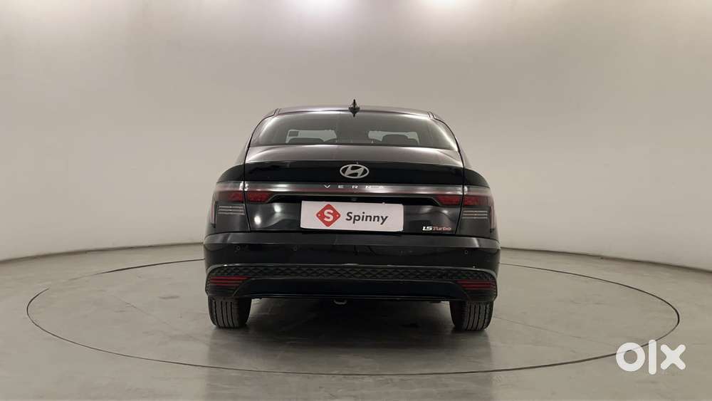 Hyundai Verna 1.5 Sx (o) Turbo Petrol Dct, 2023, Petrol