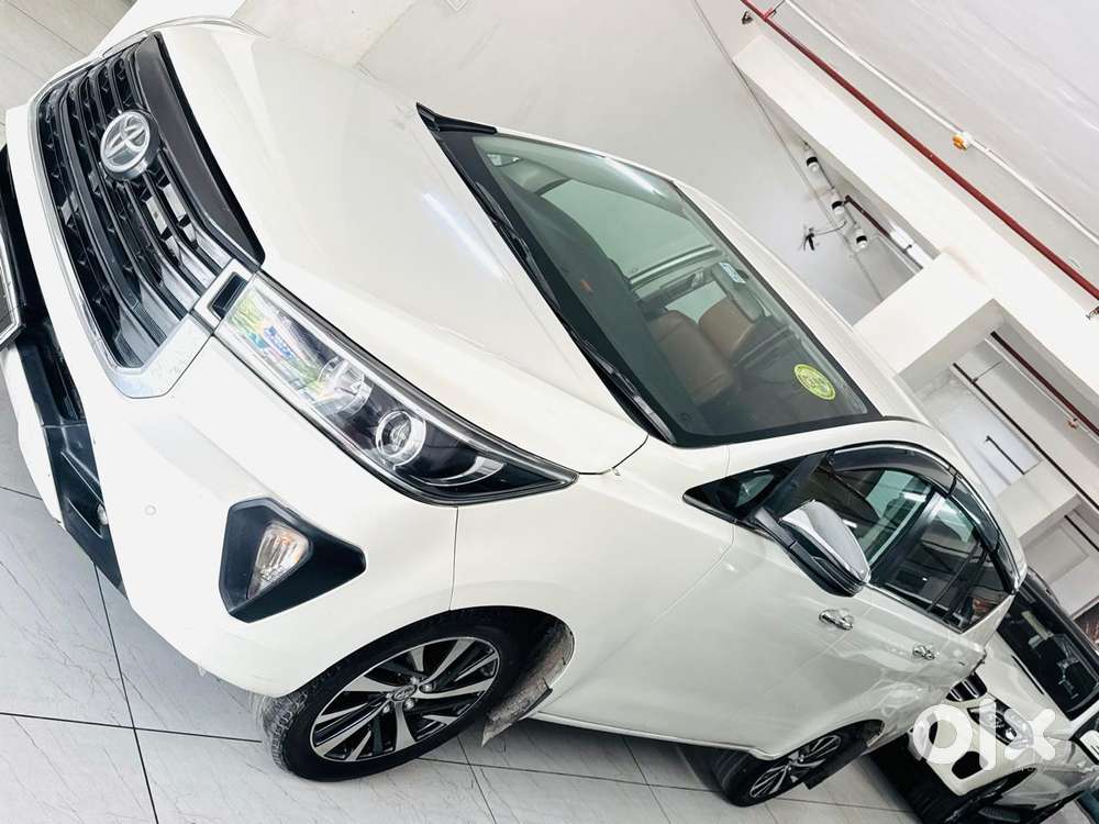 Toyota Innova Crysta [ ] 2.4 Zx At 7 Str, 2022, Diesel